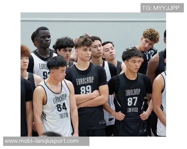 俄勒冈大学主帅谈林葳加盟晚训练不足球队仍需时间磨合提升表现